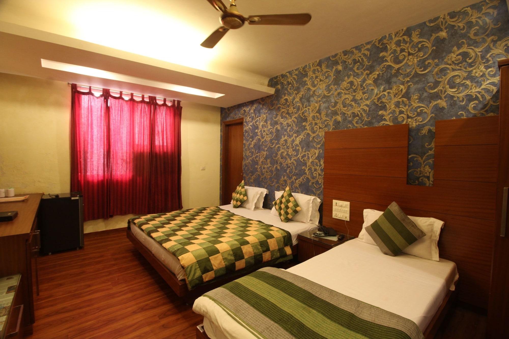Hotel Vanson Villa - Near Connaught Place Нью-Дели Экстерьер фото