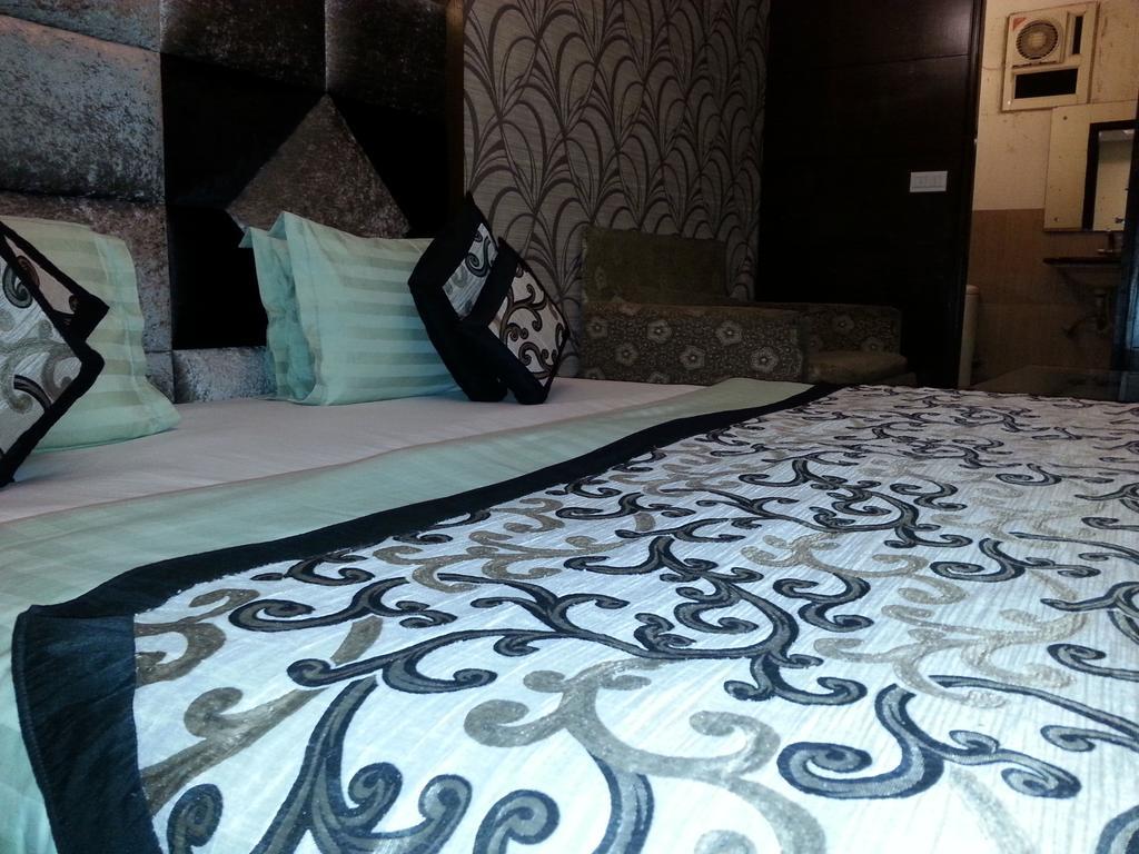 Hotel Vanson Villa - Near Connaught Place Нью-Дели Номер фото