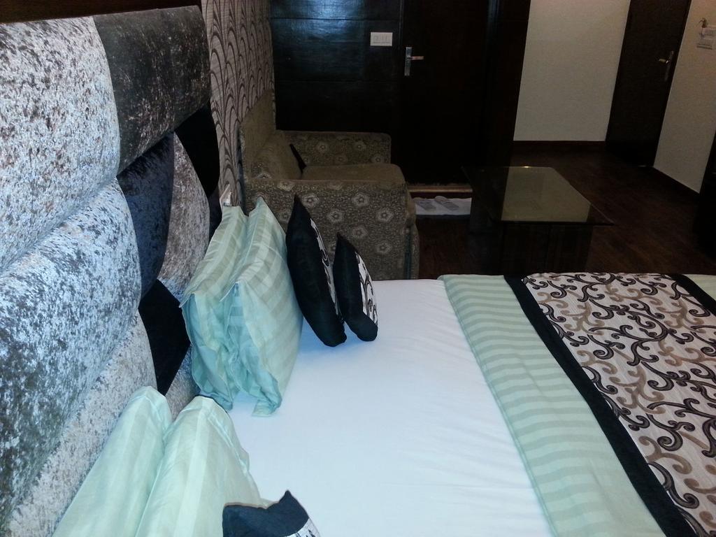 Hotel Vanson Villa - Near Connaught Place Нью-Дели Номер фото