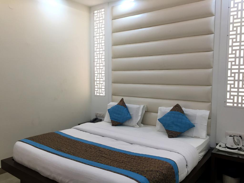 Hotel Vanson Villa - Near Connaught Place Нью-Дели Экстерьер фото